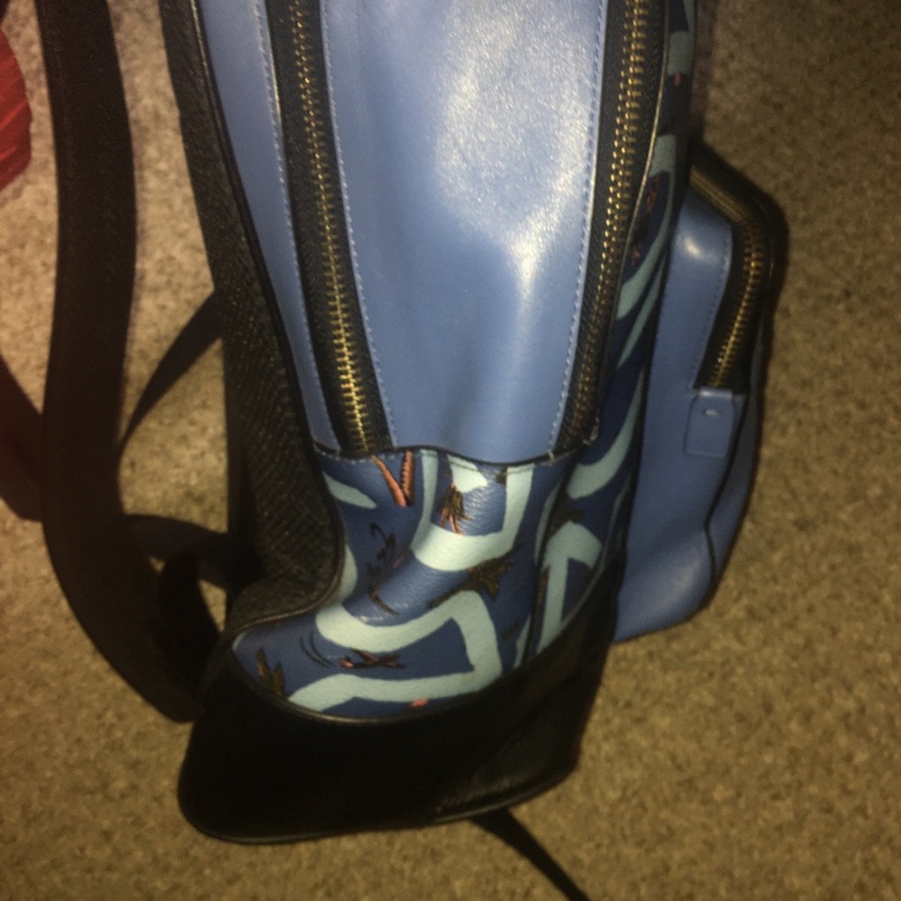 Coach bookbag, 7.5/10 Condition. Serious Inquires. - Picture 2 of 3